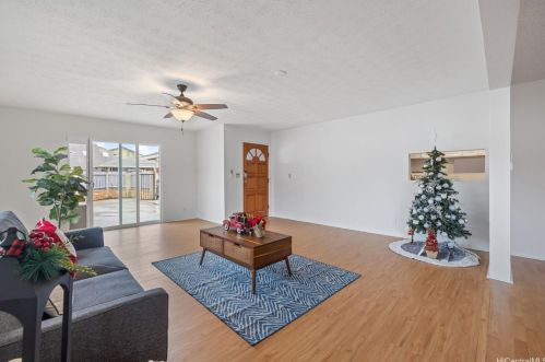 94-267 Kuanalio Loop, Mililani, HI 96789-2127