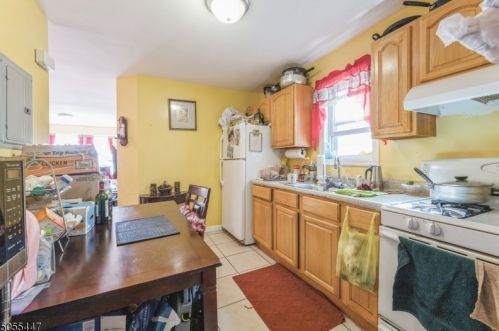 102 16th St, Paterson NJ 07524-2009 exterior