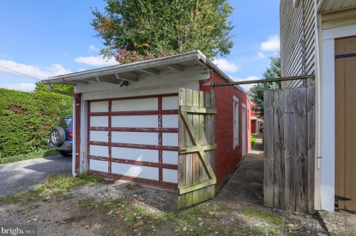 326 Mary St, Lancaster PA  17603-3331 exterior