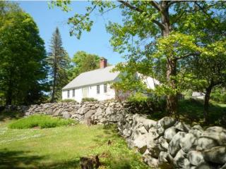 43 Johnson Rd, Tuftonboro, NH 03894-4510