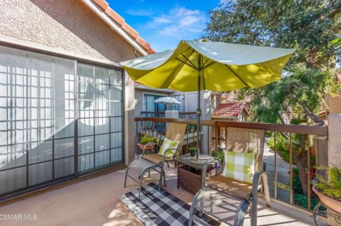 2351 Archwood Ln, Simi Valley, CA 93063-5088