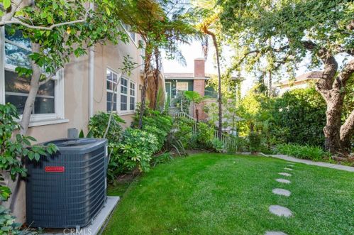1100 Verdugo Rd, Glendale CA  91208-2918 exterior