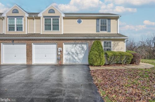 6434 Terrace Ct, Harrisburg, PA 17111-7030