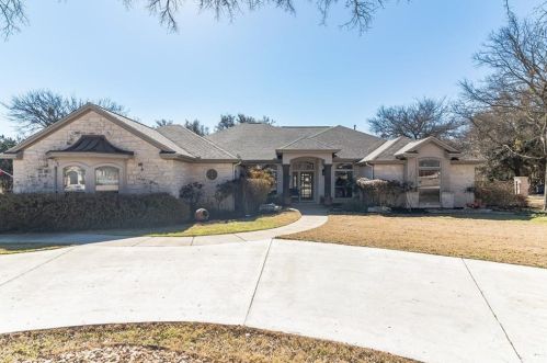 120 Walnut Tree Loop, Georgetown, TX 78633-2031