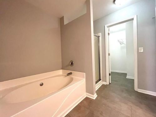 2188 Executive Dr, Duluth GA  30096-8969 exterior