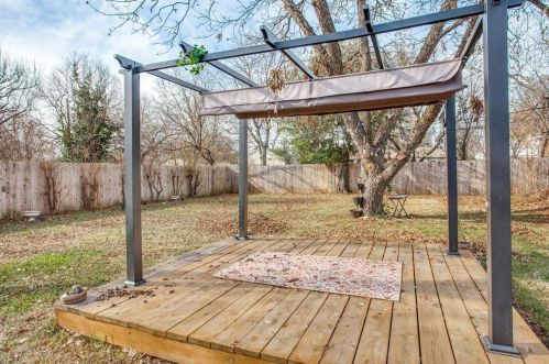 2309 Bonnie Brae Ave, Fort Worth TX  76111-5103 exterior