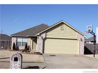 1133 Marina Dr, Oologah, OK 74053-3284