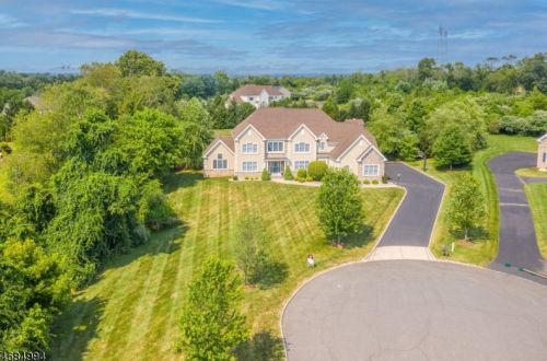 41 Anderson Rd, Branchburg, NJ 08853-3514