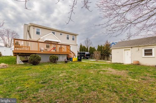 132 Robbins Ave, Trenton NJ 08638-3719 exterior