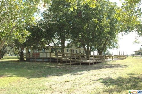 135 Fm 1295, Novohrad, TX 77975-4764