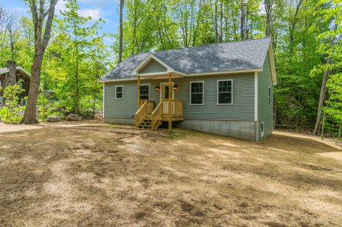 4 Alder Ln, Standish, ME 04084-6336