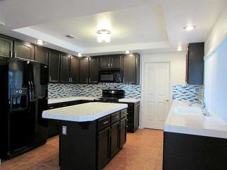 23 Bishopsgate Ter, Henderson NV  89074-6120 exterior