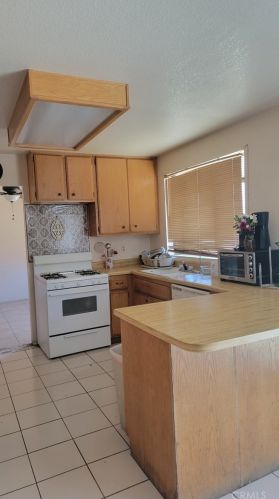 2024 Tierra Rojo St, Perris, CA 92570-2544