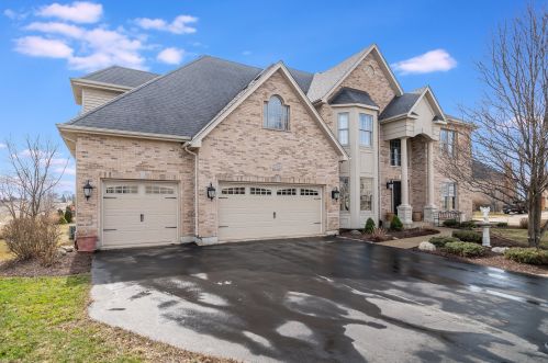 27125 Thornwood Blvd, Plainfield, IL 60585-2899