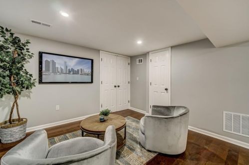 2574 Lancaster Dr, Atlanta GA  30344-2329 exterior