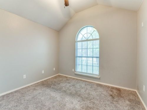 5720 Barrier Reef Dr, Fort Worth TX  76179-7551 exterior