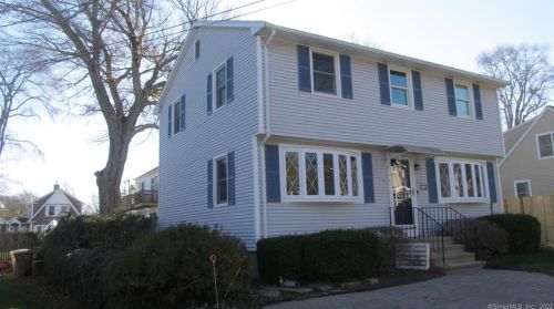 18 Brightwater Rd, Niantic, CT 06357-3802