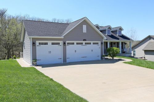 10509 Victoria Falls Dr, Festus, MO 63028-4777