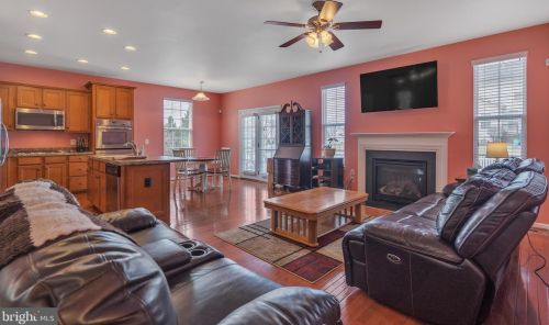 9 Dabney Ct, Fredericksburg, VA 22405-2173