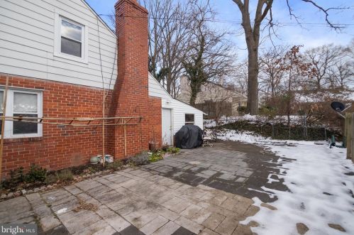 7227 16th Ave, Silver Spring, MD 20912-7045