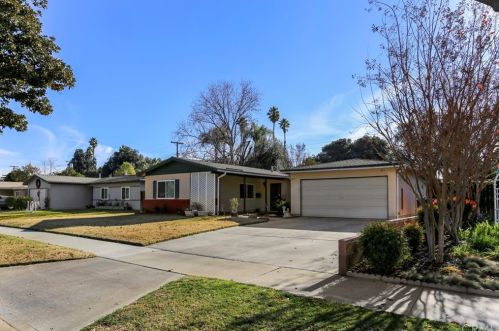 8240 Garfield St, Riverside CA  92504-3008 exterior