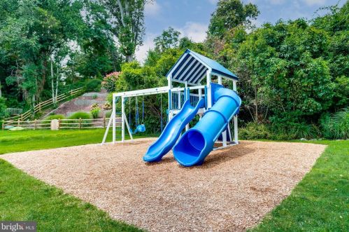 1 Rdg Rd, Severna Park MD 21146-4538 exterior