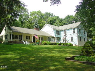14 Newsome Ln, Wilton, CT 06897-4229