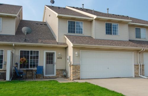 2232 Affirmed Dr, Prior Lake, MN 55379-3929