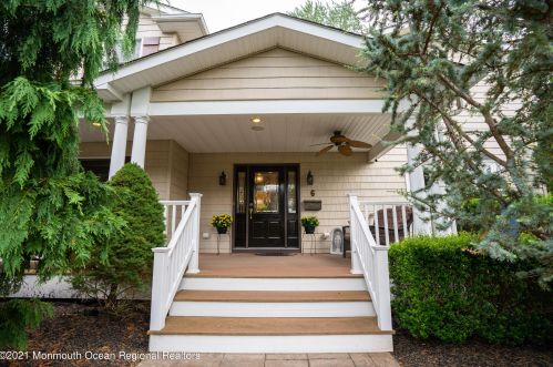 6 Abis Pl, Oakhurst, NJ 07755-1226