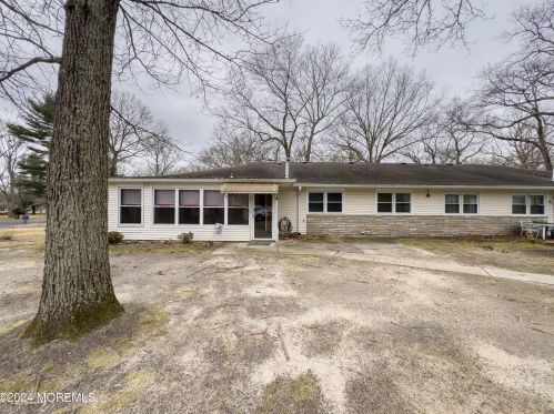 6 East Rd, Jackson Twp, NJ 08527-2855