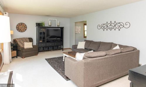 413 Brooks Ave, Saint Paul MN  55113-3506 exterior