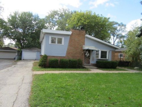 1116 Stoneham St, Bensenville, IL 60106-1439