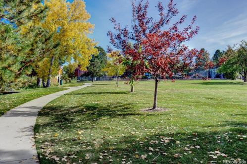 7932 Valentia St, Englewood CO 80112-3302 exterior