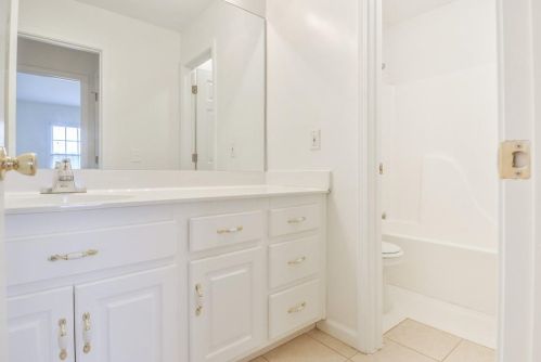 4800 Highland Lk Dr, Atlanta GA  30349-3913 exterior