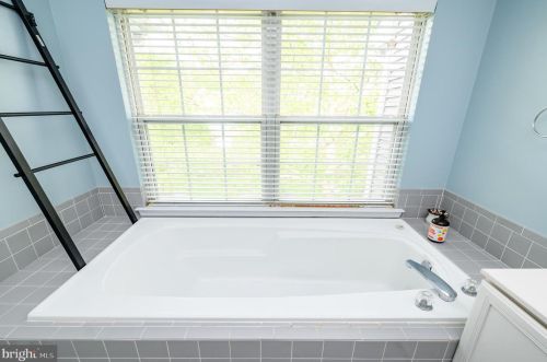 80 Shrewsbury Pl, Princeton NJ  08540-0063 exterior
