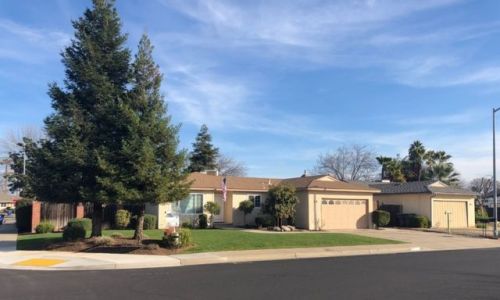 1051 Stanford Ave, Clovis, CA 93611-2054