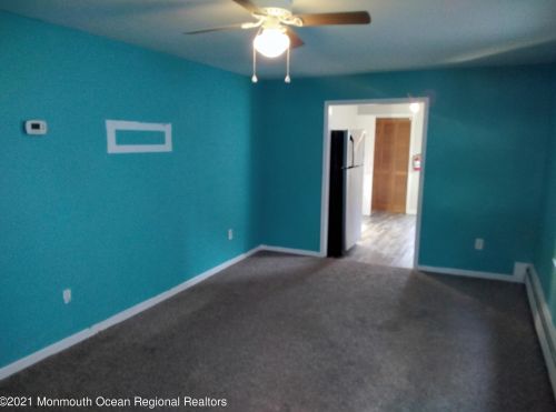 10 Sycamore Ave, Middletown, NJ 07748-6001