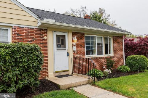 924 Rolridge Ave, Lancaster PA  17603-5739 exterior