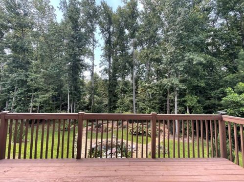 1233 Blairwood Ct, Atlanta GA  30331-7490 exterior
