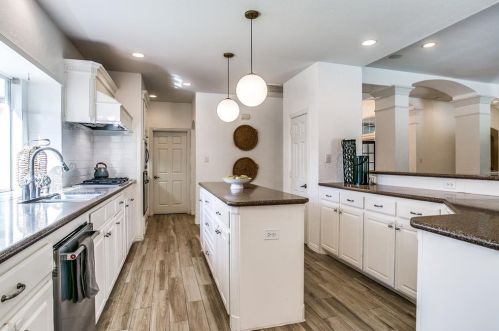 1713 Coyote Rdg, Carrollton TX 75010-3248 exterior