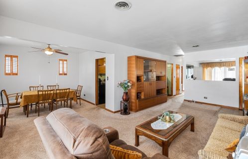 7919 46th St, Lyons, IL 60534-1824