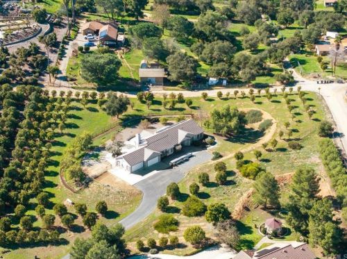 13671 Acorn Cir, Valley Center, CA 92082-3475