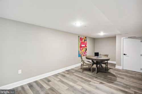 6615 Gude Ave, Silver Spring MD 20912-4827 exterior