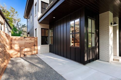 1061 Leyden St, Denver CO  80220-4636 exterior