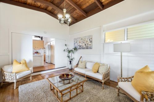 1441 Ainapua St, Honolulu HI  96819-1624 exterior