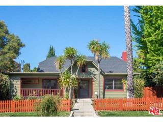 1967 Van Ness Ave, Los Angeles, CA 90068-3624