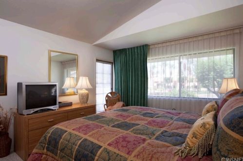 605 Amado Rd, Palm Springs, CA 92262-6456