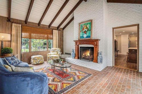 3225 Jett Ferry Ct, Atlanta GA  30350-5415 exterior