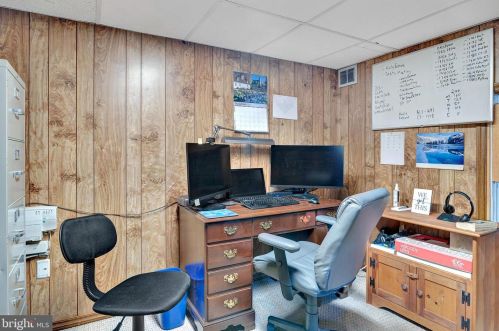 11 Corey Dr, Trenton NJ  08628-1503 exterior