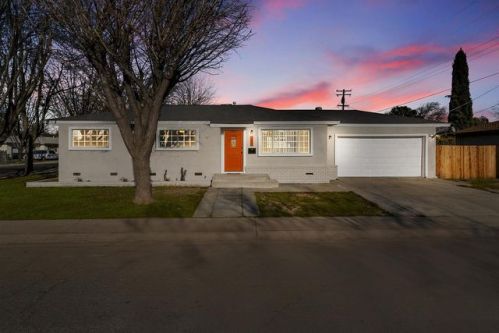 1005 Sandburg Ave, Modesto, CA 95351-1925